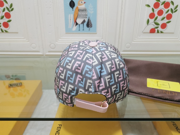 ブランド帽子側面デザイン